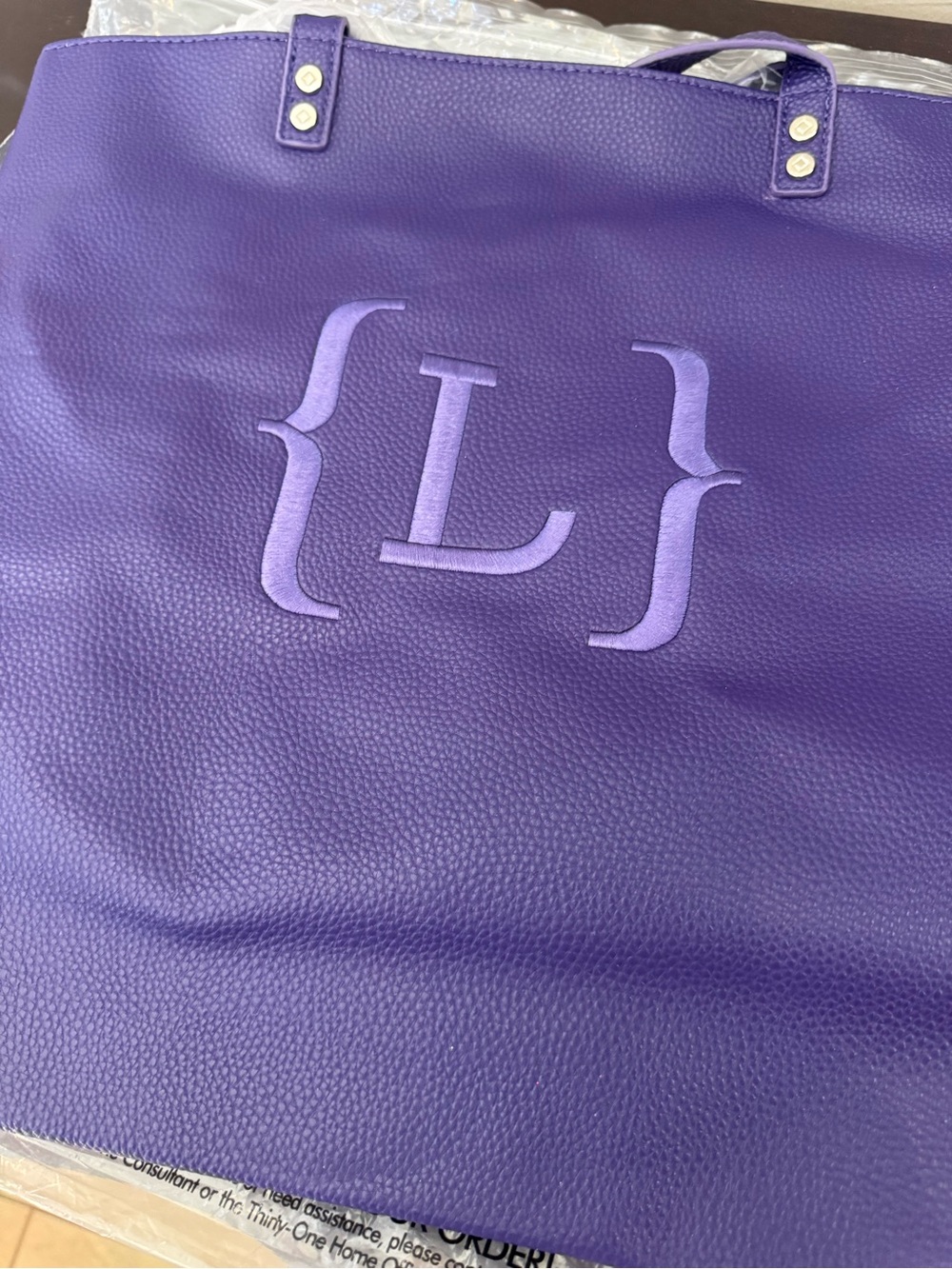 thirty-one around town tote (NEW) purple with purple L